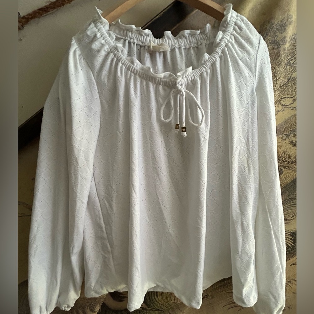 * New NWOT Michael Kors White Eyelet Gathered Neckline Peasant Top SZ Medium *